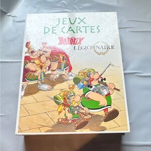 Vintage Astérix cards play